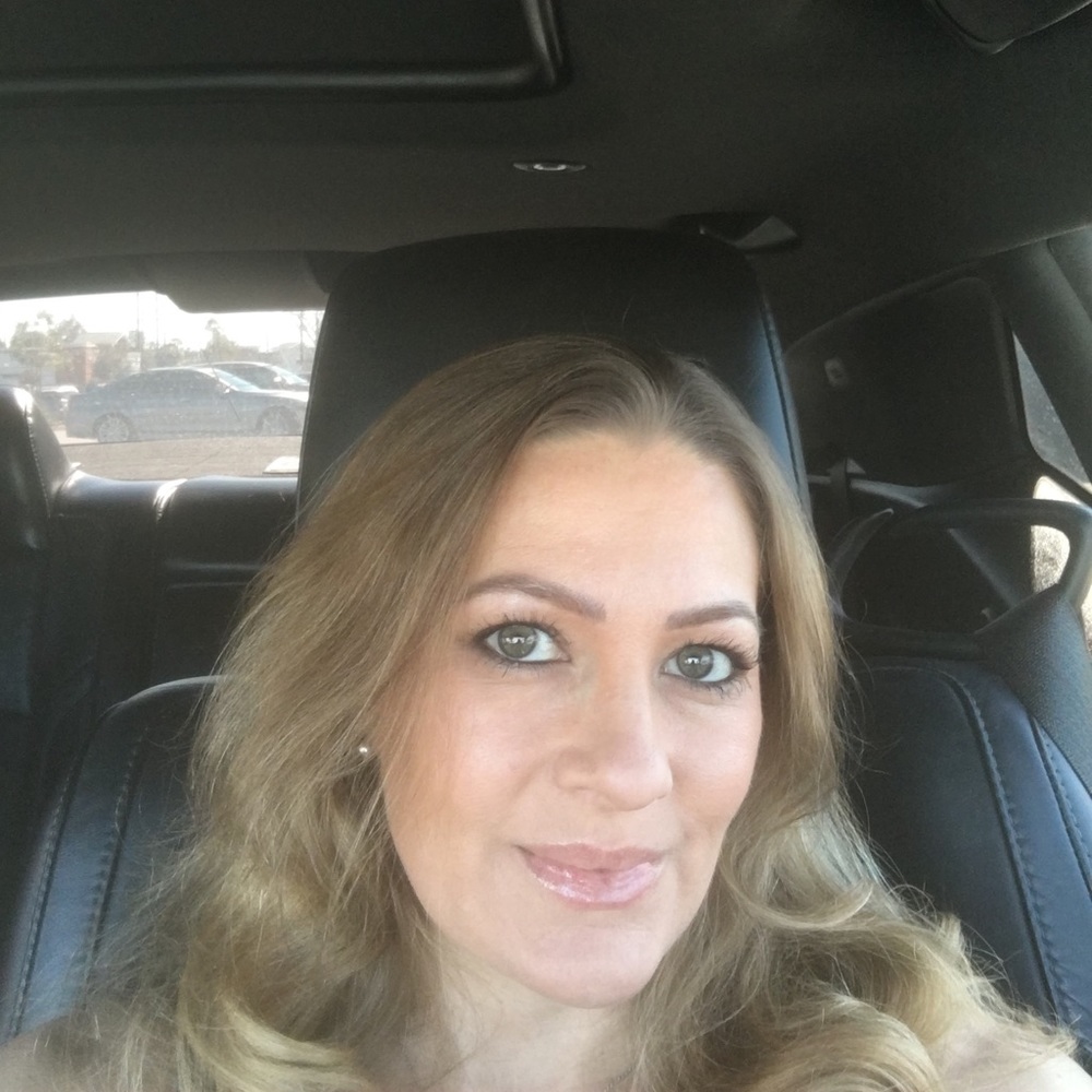 Meet your Posher, Lisa marie